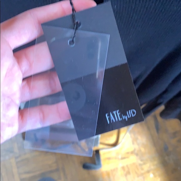 Sweater Top Bell Sleeves Black Large - Picture 3 of 4